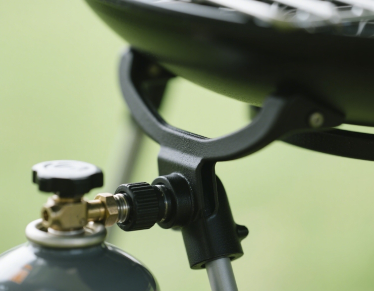 How to Attach Small Propane Tank to Portable Grill.png